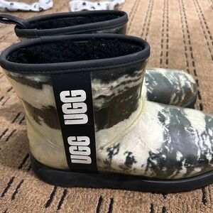 UGG Tie-Dye Boots waterproof